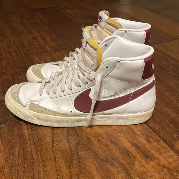 Nike Blazers - Picture 1 of 6